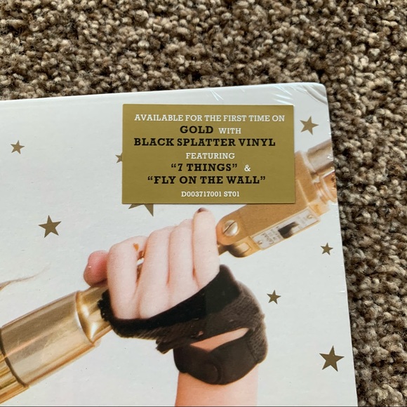 NEW Miley Cyrus Breakout Gold Vinyl - Picture 7 of 7